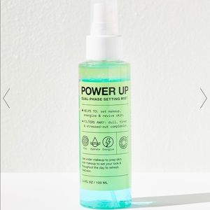 Power Up Setting Spray